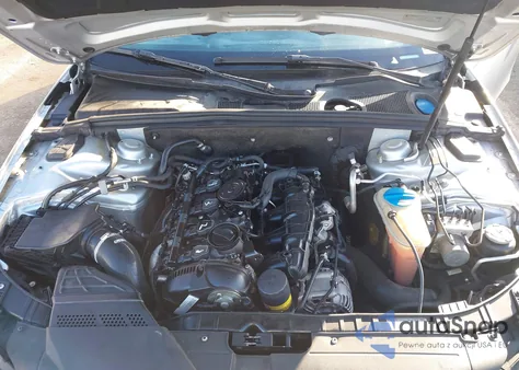 2011 Audi A4 2.0T Premium z USA, uszkodzony, nr VIN WAUEFAFL2BN008664